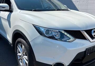Nissan Qashqai 64.000 km 10.999 &euro; Ditzingen 71254
