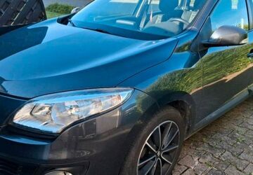 Renault Megane 140.000 km 8.999 &euro; Knittlingen 75438