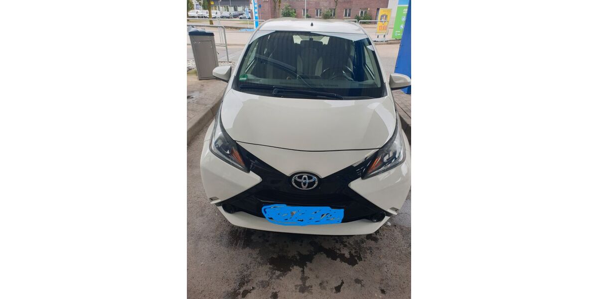 Toyota Aygo (X) 99.000 km 6.500 &euro; Unterreichenbach 70499