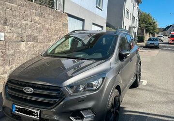 Ford Kuga 108.000 km 14.500 &euro; Bretten 75015