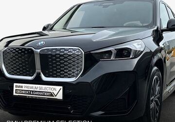 BMW iX1 12.066 km 51.990 &euro; Ettlingen 76275