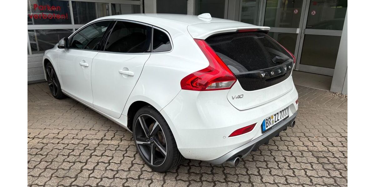 Volvo V40 95.790 km 12.888 &euro; Stutensee 76297