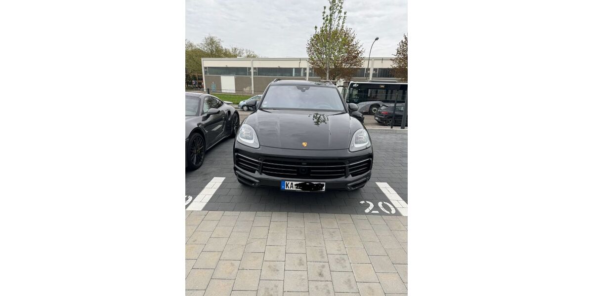 Porsche Cayenne 61.000 km 70.200 &euro; Karlsruhe 76199