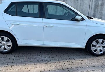 Skoda Fabia 136.700 km 6.500 &euro; Karlsruhe 76133