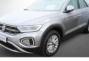 VW T-Roc 7.600 km 29.880 &euro; Karlsruhe 76131
