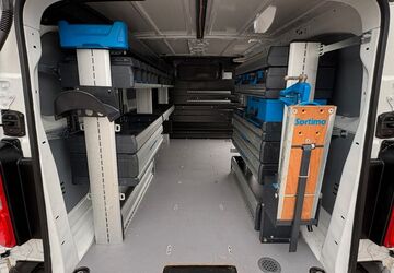 Opel Vivaro 61.790 km 18.900 &euro; Sindelfingen 71065