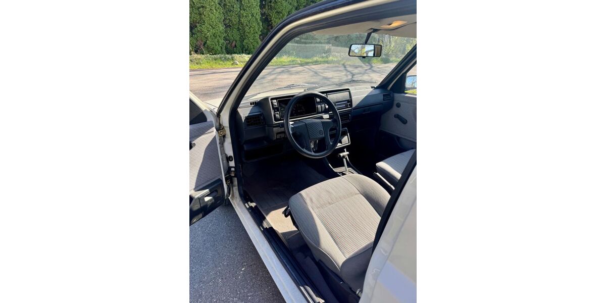 VW Golf 35.000 km 8.000 &euro; Weingarten 76356