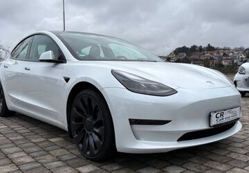 Tesla Model 3 37.827 km 31.790 &euro; Wurmberg 75449