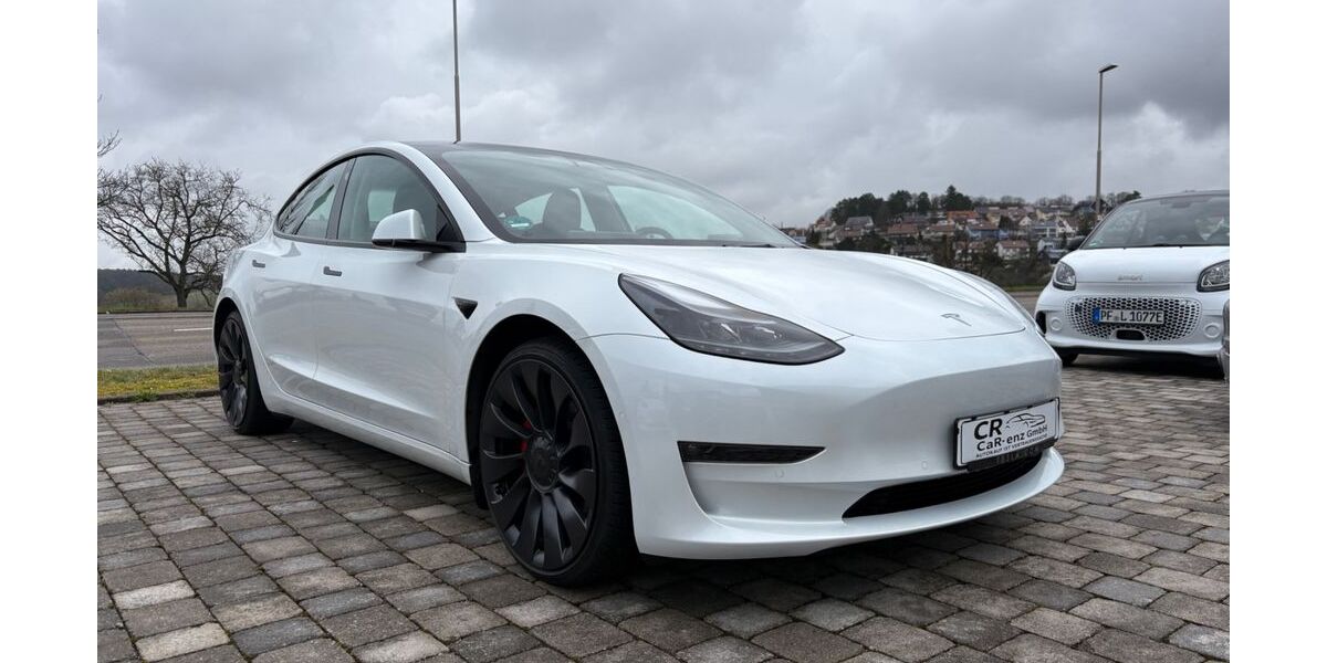 Tesla Model 3 37.827 km 31.790 &euro; Wurmberg 75449