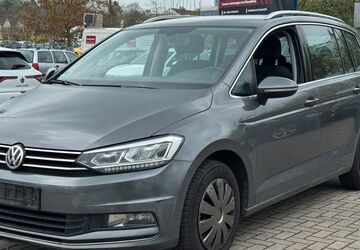 VW Touran 142.356 km 11.980 &euro; Oberderdingen 75038