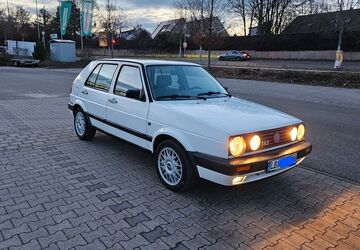 VW Golf 243.000 km 3.999 &euro; Ditzingen 71254