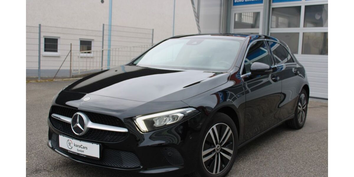 Mercedes-Benz A 250 75.000 km 20.780 &euro; Sindelfingen 71065
