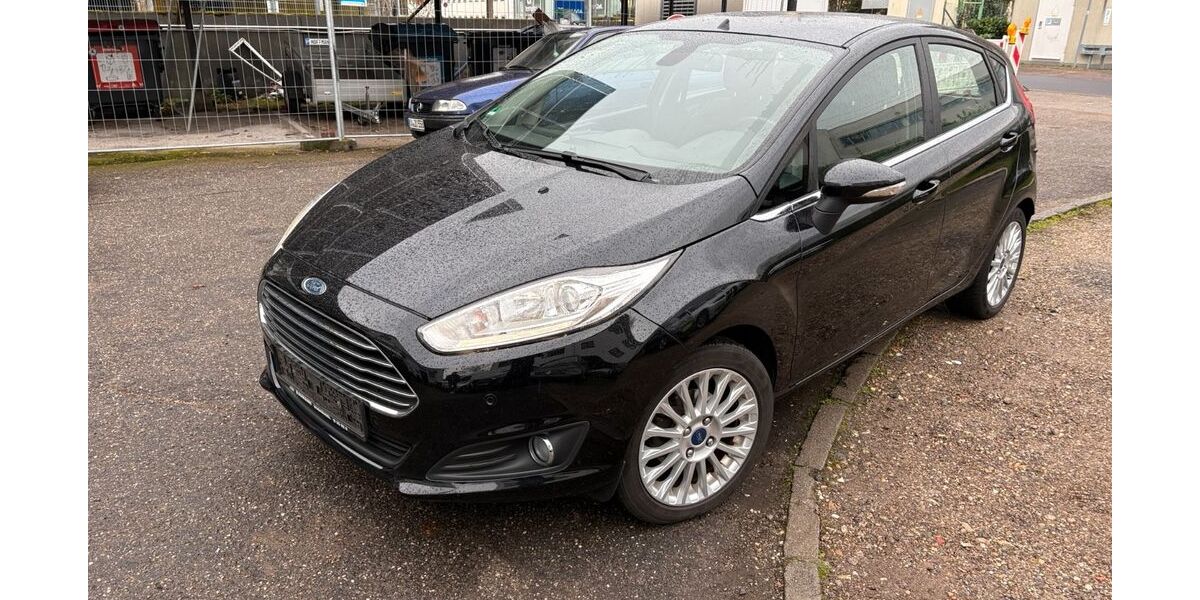 Ford Fiesta 141.290 km 4.399 &euro; Karlsruhe 76227