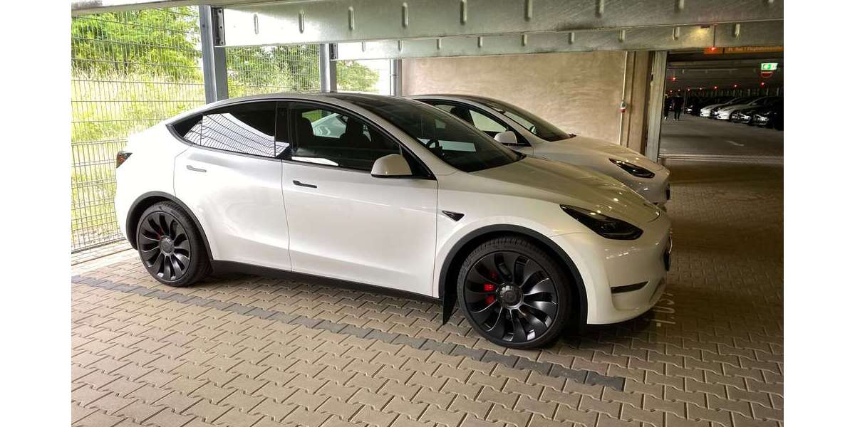 Tesla Model Y 54.000 km 39.000 &euro; Bad Herrenalb 76332