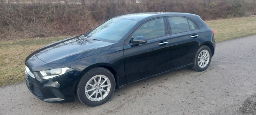 Mercedes-Benz A 200 11.197 km 23.999 &euro; Leonberg Gebersheim 71229