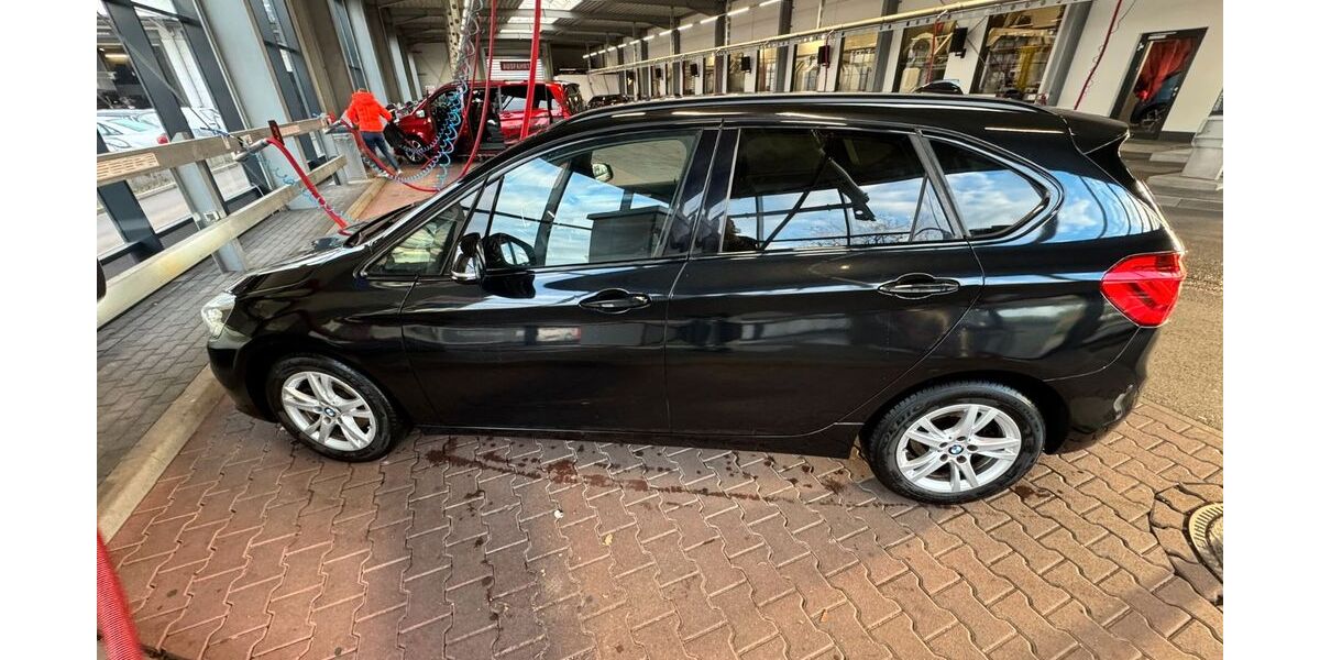 BMW 218 Active Tourer 173.000 km 6.400 &euro; Bruchsal 76646