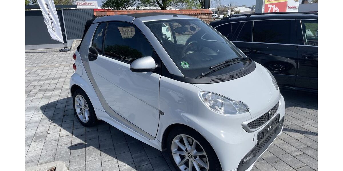 Smart ForTwo 111.182 km 8.900 &euro; Bruchsal 76646