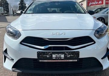 Kia ceed / Ceed 41.627 km 12.999 &euro; Pforzheim 75179