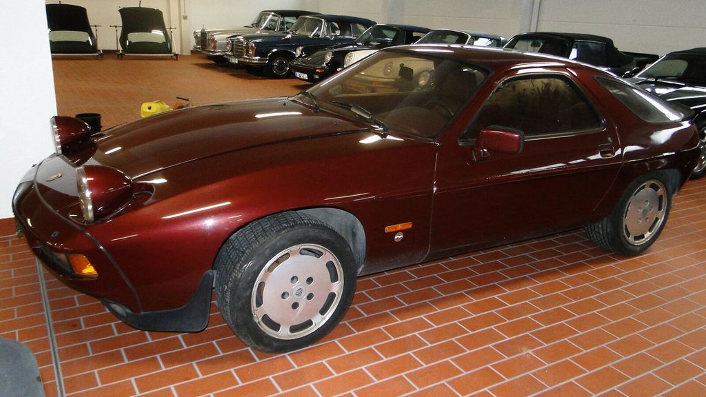 Porsche 928 43.000 km 39.900 &euro; Karlsruhe 76139