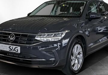 VW Tiguan 87.850 km 22.870 &euro; Karlsruhe 76185