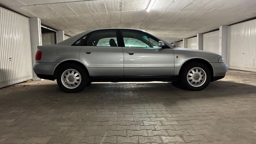 Audi A4 140.000 km 3.700 &euro; Pforzheim 75180