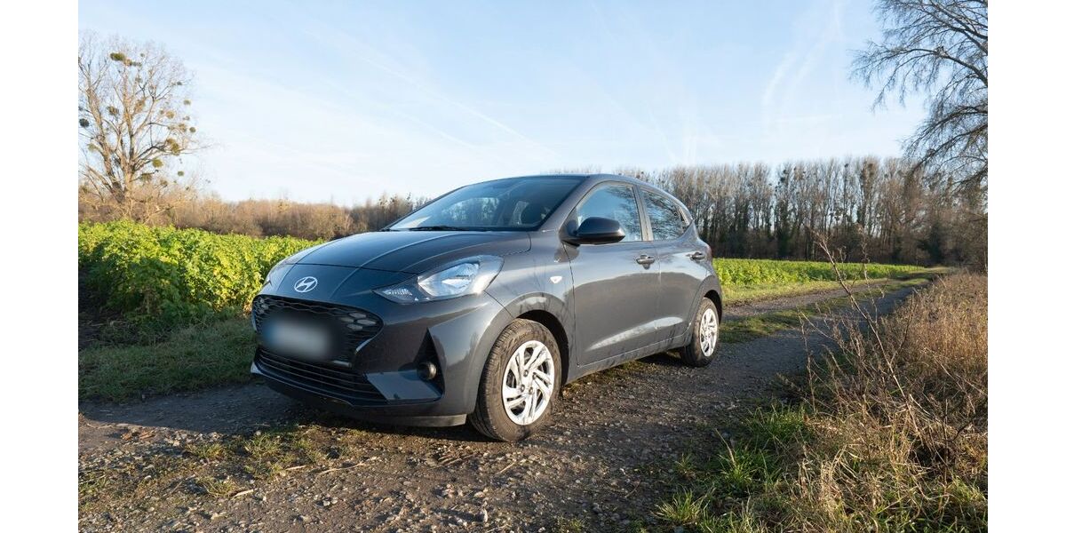 Hyundai i10 12.500 km 13.500 &euro; Karlsruhe 76187