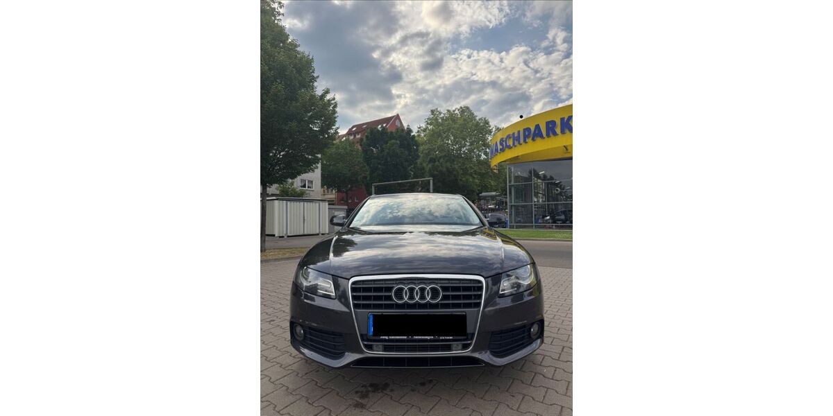 Audi A4 180.000 km 5.500 &euro; Pforzheim 75181
