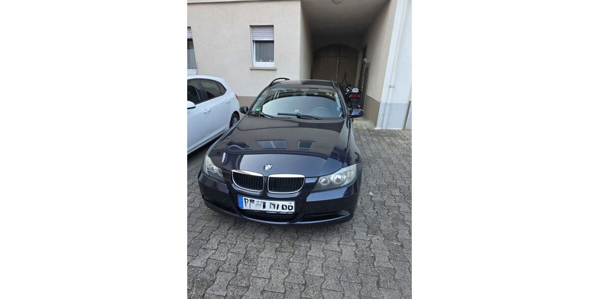 BMW 320 200.854 km 2.599 &euro; Gondelsheim 75053