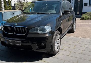 BMW X5 199.999 km 13.200 &euro; Karlsdorf-Neuthard 76689