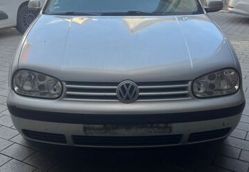 VW Golf 140.328 km 2.500 &euro; Bretten 75015