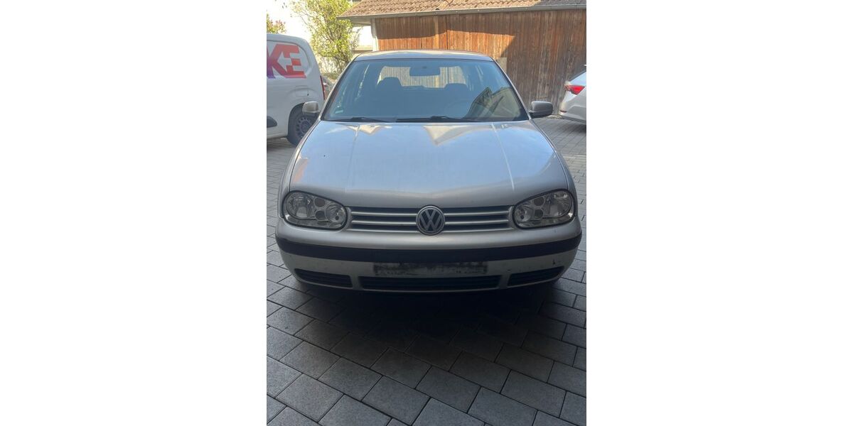 VW Golf 140.328 km 2.500 &euro; Bretten 75015