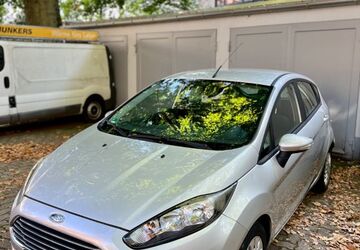 Ford Fiesta 117.000 km 4.100 &euro; Karlsruhe 76133