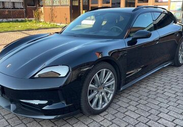 Porsche Taycan 3.050 km 79.900 &euro; Calw 75365