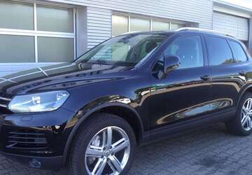 VW Touareg 219.500 km 13.500 &euro; Maulbronn- Zaisersweiher 75433