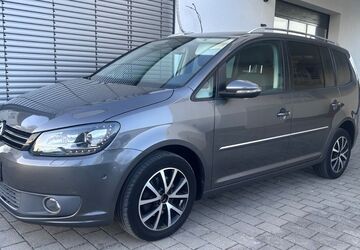 VW Touran 98.300 km 10.400 &euro; Bruchsal-Heidelsheim 76646