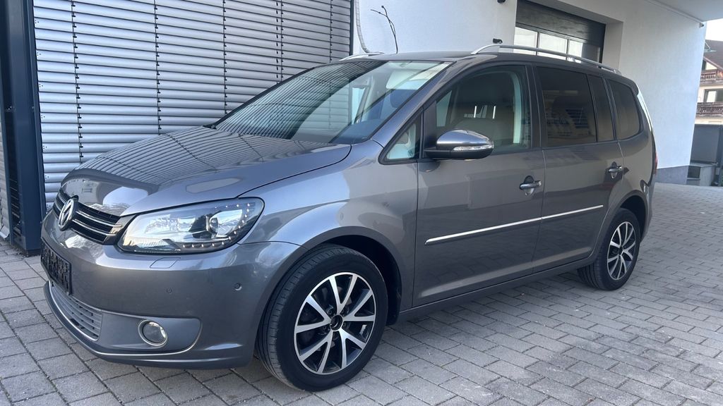 VW Touran 98.300 km 10.400 &euro; Bruchsal-Heidelsheim 76646