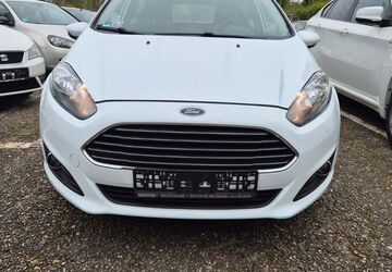 Ford Fiesta 106.304 km 4.800 &euro; Karlsruhe 76137