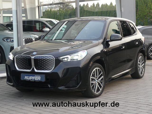 BMW iX1 13.420 km 40.900 &euro; Vaihingen / Enz 71665