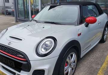 Mini John Cooper Works Cabrio 66.000 km 24.990 &euro; Sachsenheim, Stadt 74343