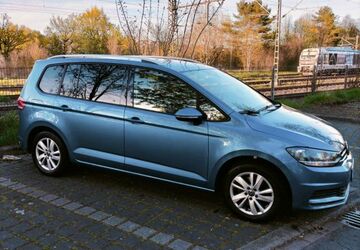 VW Touran 91.900 km 24.200 &euro; Remchingen 75196