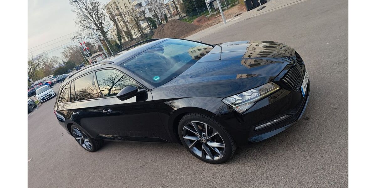 Skoda Superb 176.500 km 15.500 &euro; Karlsruhe 76189