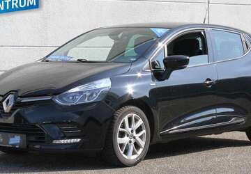 Renault Clio 141.800 km 7.955 &euro; Stutensee 76297
