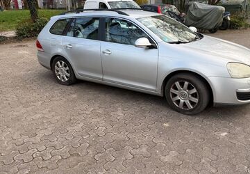 VW Golf 186.000 km 5.500 &euro; Karlsruhe 76189