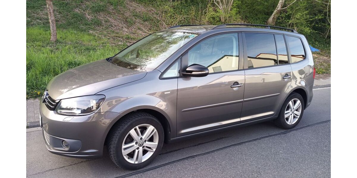 VW Touran 154.000 km 8.900 &euro; Bruchsal 76646