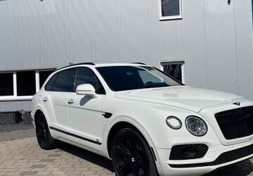 Bentley Bentayga 94.000 km 88.900 &euro; Illingen 75428