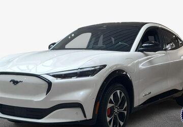 Ford Mustang Mach-E 7.034 km 46.850 &euro; Pforzheim 75179