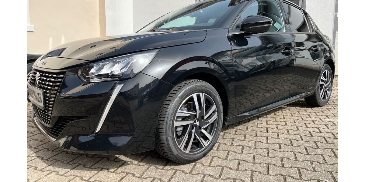 Peugeot 208 32.890 km 15.250 &euro; Pfinztal 76327