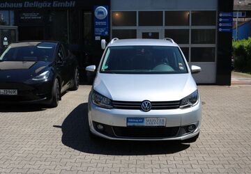 VW Touran 263.284 km 5.750 &euro; Karlsruhe 76131
