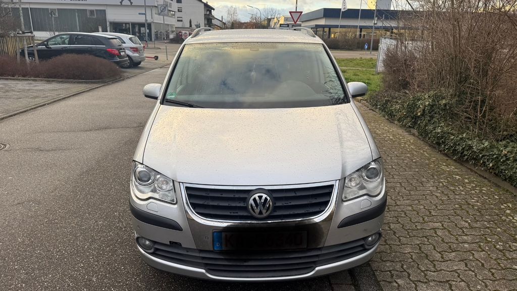 VW Touran 136.000 km 4.990 &euro; Karlsruhe 76149