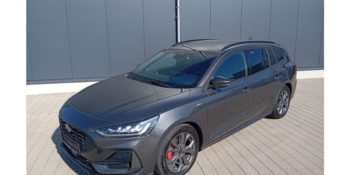 Ford Focus 16.000 km 24.900 &euro; Walzbachtal 75045